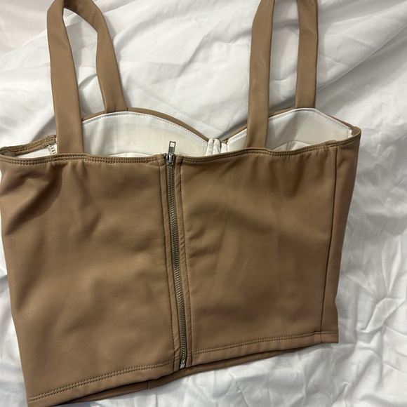 Top - Picture 3 of 4